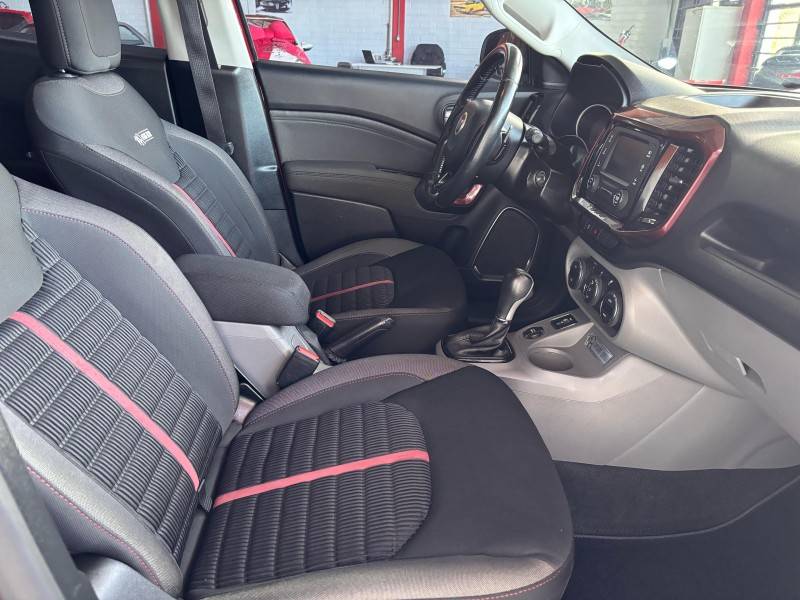 FIAT - TORO - 2016/2017 - Vermelha - R$ 87.000,00