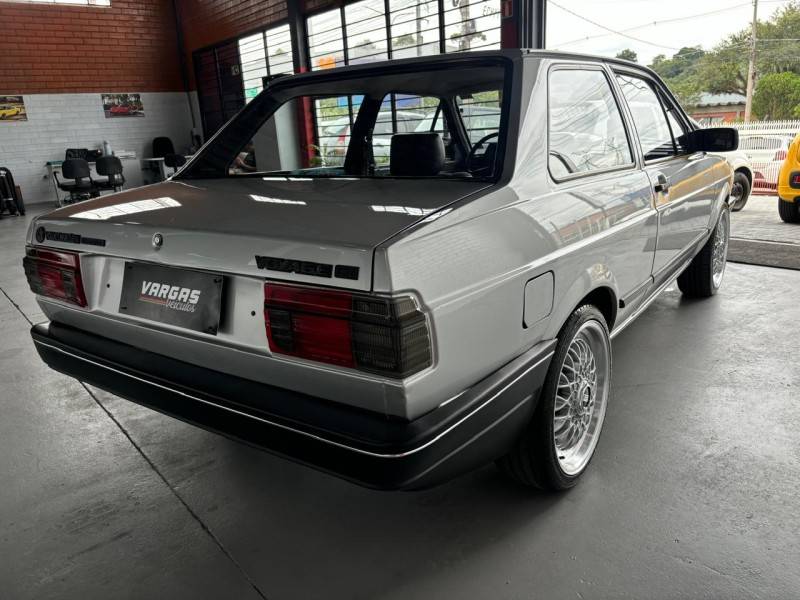 VOLKSWAGEN - VOYAGE - 1989/1989 - Prata - R$ 50.000,00