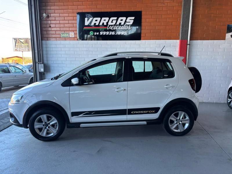 VOLKSWAGEN - CROSSFOX - 2011/2011 - Branca - R$ 43.000,00