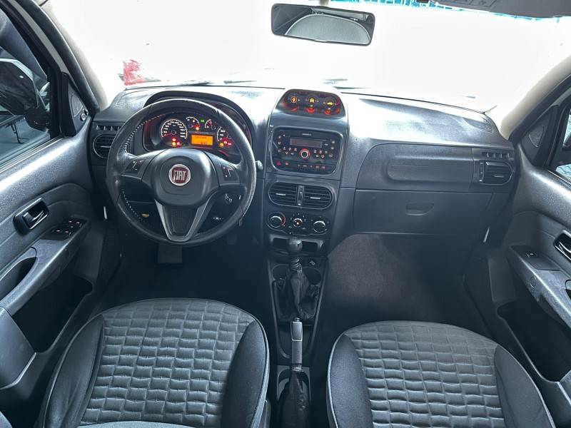 FIAT - PALIO - 2016/2017 - Branca - R$ 52.000,00
