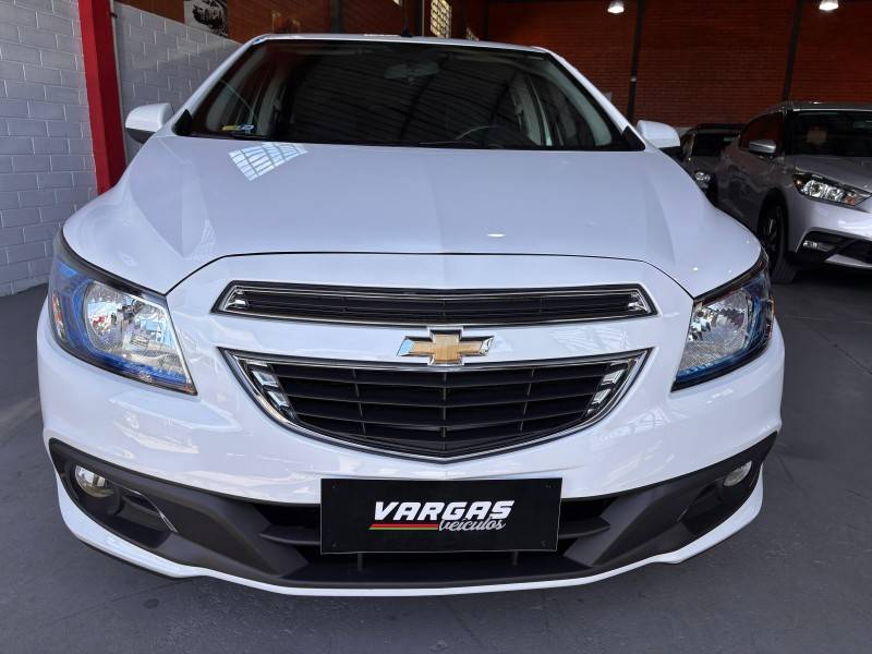 CHEVROLET - PRISMA - 2016/2016 - Branca - R$ 56.000,00