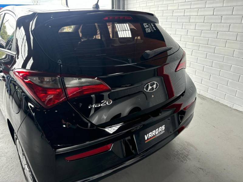 HYUNDAI - HB20 - 2018/2019 - Preta - R$ 54.900,00